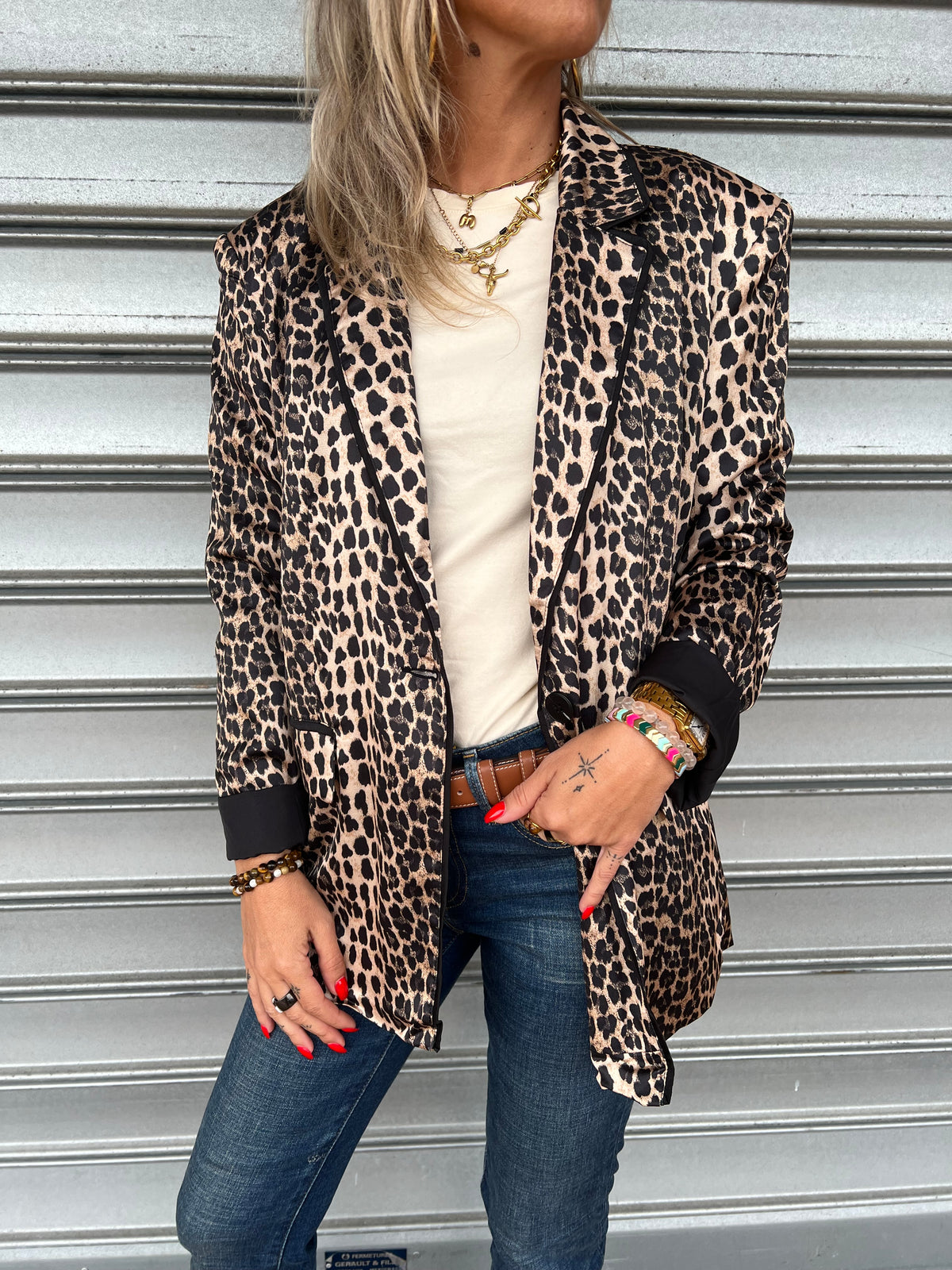 LEO Veste