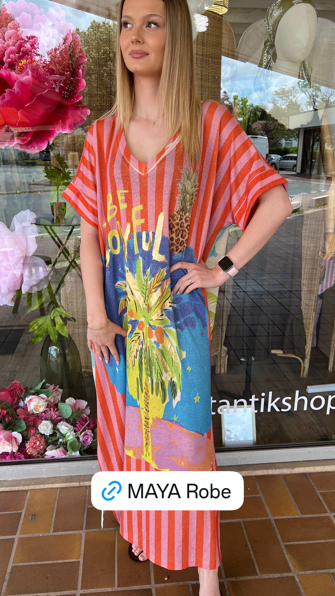 MAYA robe