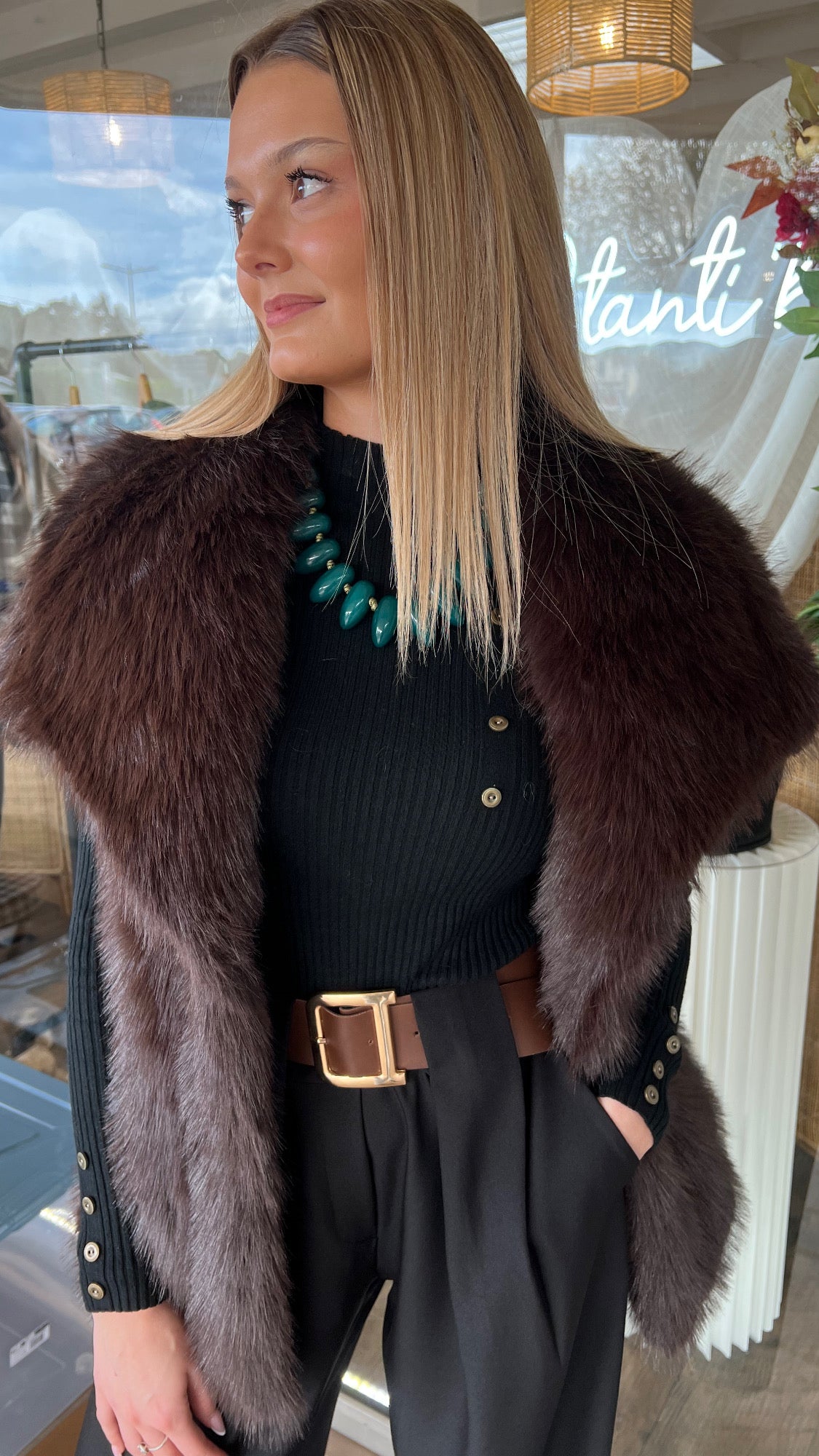 SARA veste sans manches