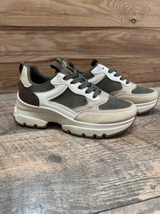 EVEN sneakers