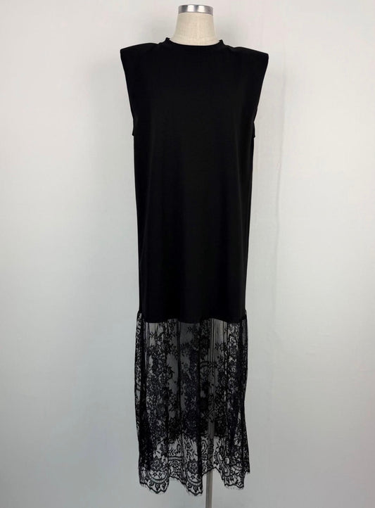 HUDA robe